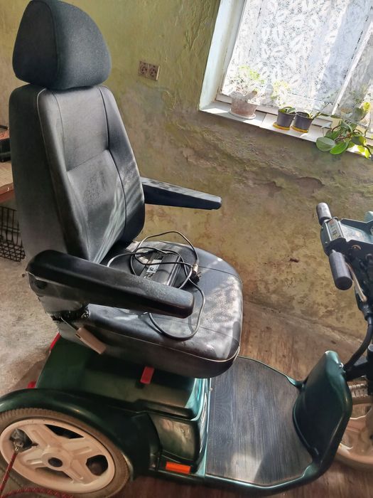 Skuter inwalidzki elektryczny