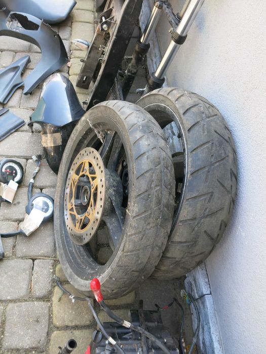 Komplet plastików Daelim VJF Roadsport 125 rok 2010