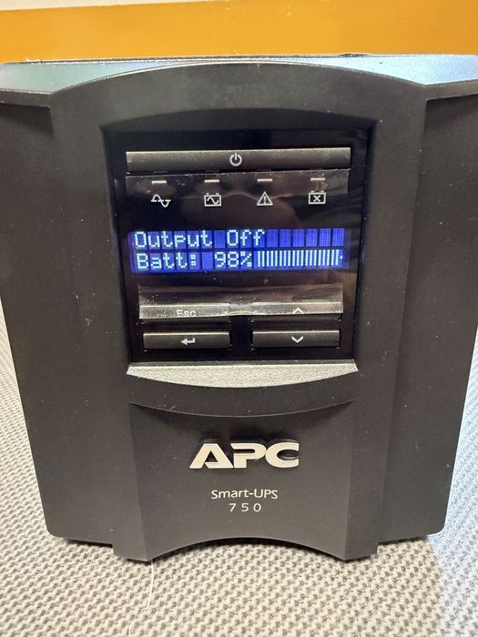 UPS APC SMT750IC + AP9630 network management card 2 Zasilacz awaryjny