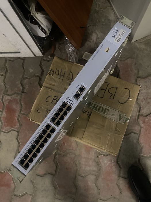 Комутатори  світчи 3СOM SUPERSTACK III 3300 (24 PORT)