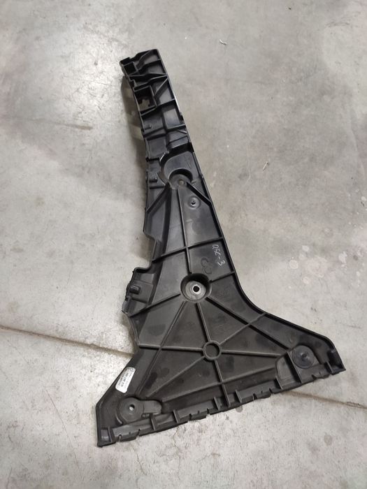 Кронштейн крепление бампер Ауди 80a.807.454