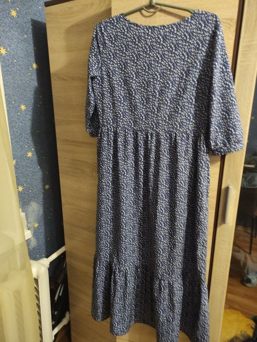 Сукня жіноча 46 р.Вільного крою.В ідеальному стані.