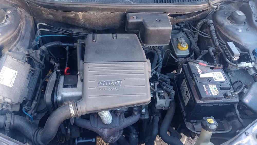 Vendo automóvel  Punto 1998