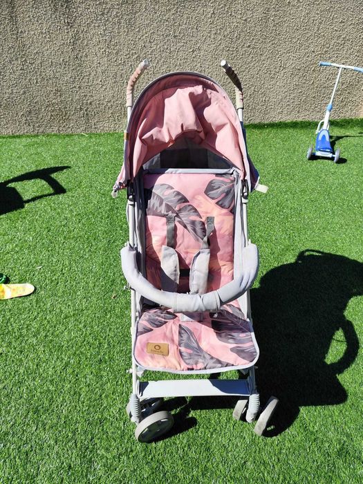 Carrinho de bébés