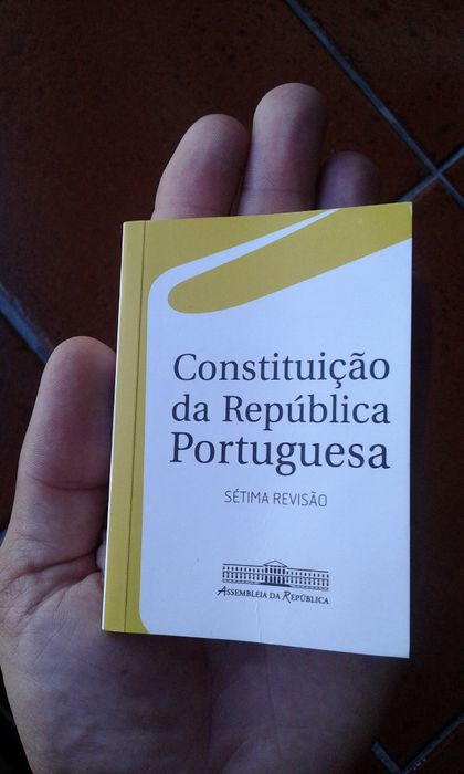 Livros novos e 2 usados