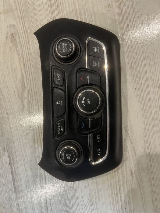 Блок керування пічки/клімат-контролю 68293523AC Jeep Cherokee KL