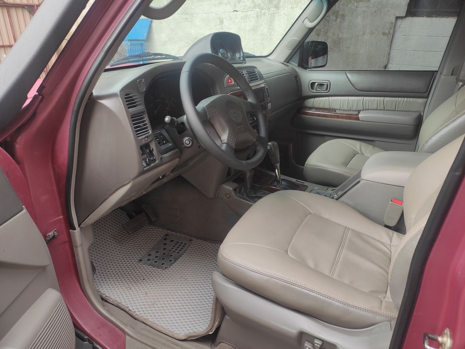 Nissan Patrol Y61, Нісан Патрол GR