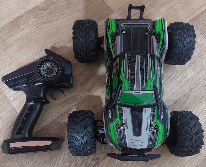 (НОВЫЙ) Радиоуправляемая машина Дрифт 4WD 50км