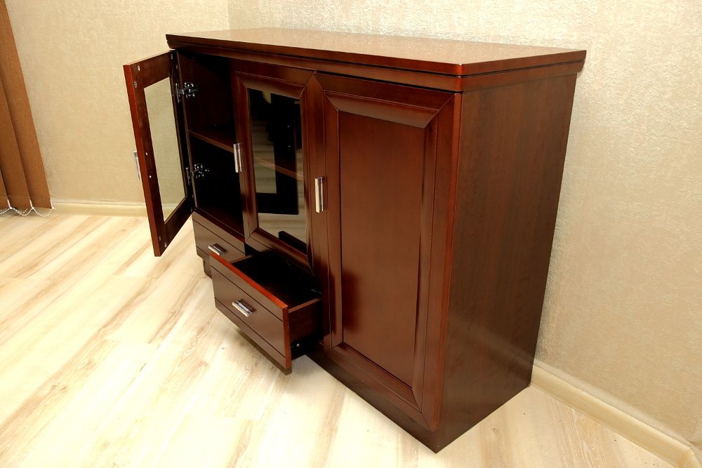 Przeszklona komoda 3-drzwiowa, gabinetowa, 120cm. Outlet -%