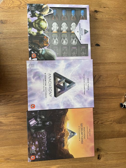Anachrony + Szczeliny Czasu + Figurki + Insert