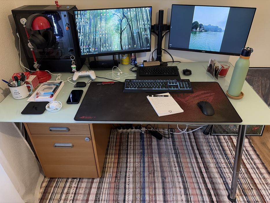 Mesa escritório IKEA com tampo de vidro 160x80