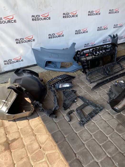 Розборка Audi A4 B8 S-Line запчастини бампер крило фара кронштейн