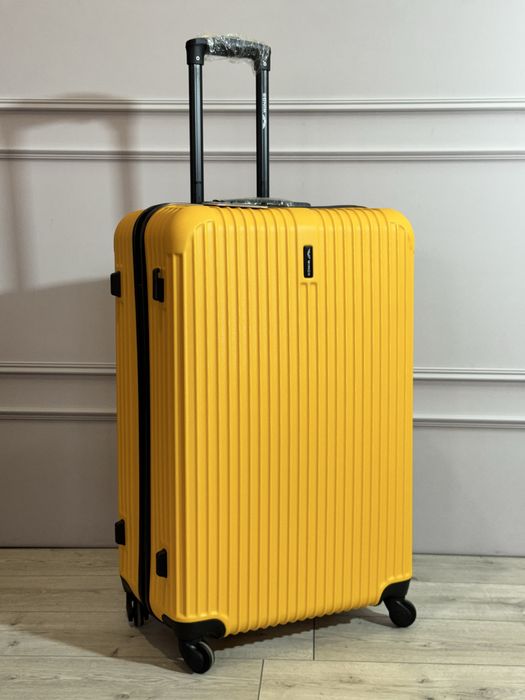 Чемодан чемоданы валіза Wings TR058 Польща АКЦІЯ!!!