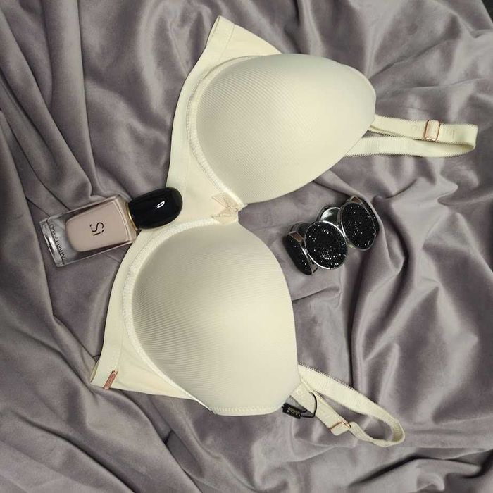 Biustonosz usztywniany Intimidao/85/90/95/100D pudrowo beż