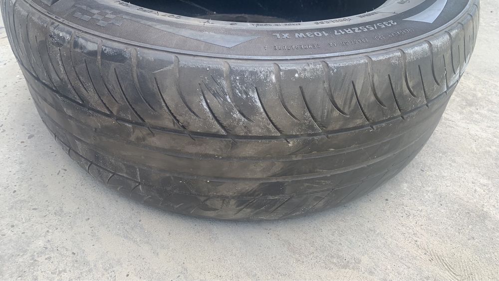 Шина Kumho ecsta spt 235/55r17