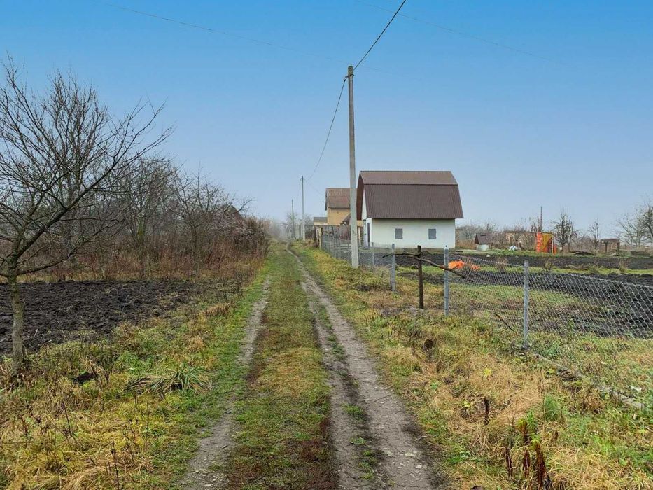 Земельна ділянка в Городку