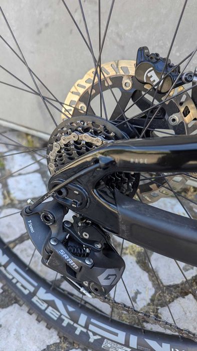 Bicicleta Propain 3 R CF como nova