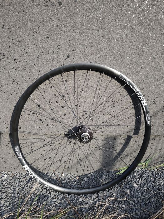 DT Swiss R500db przednie koło, piasta z dynamo Shimano DH-UR705-3D