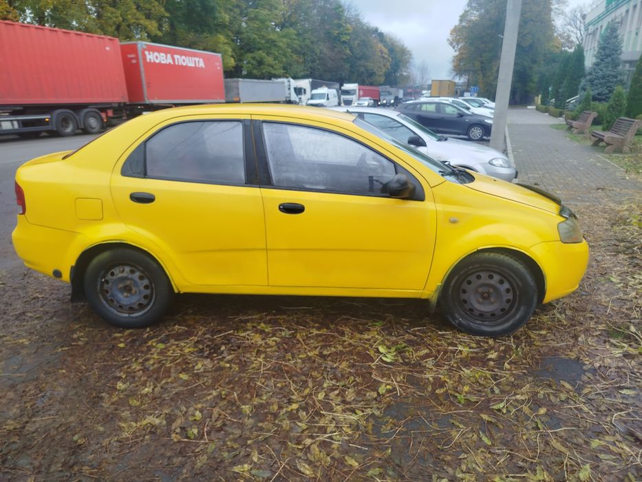 Шевроле авео 2005 рік