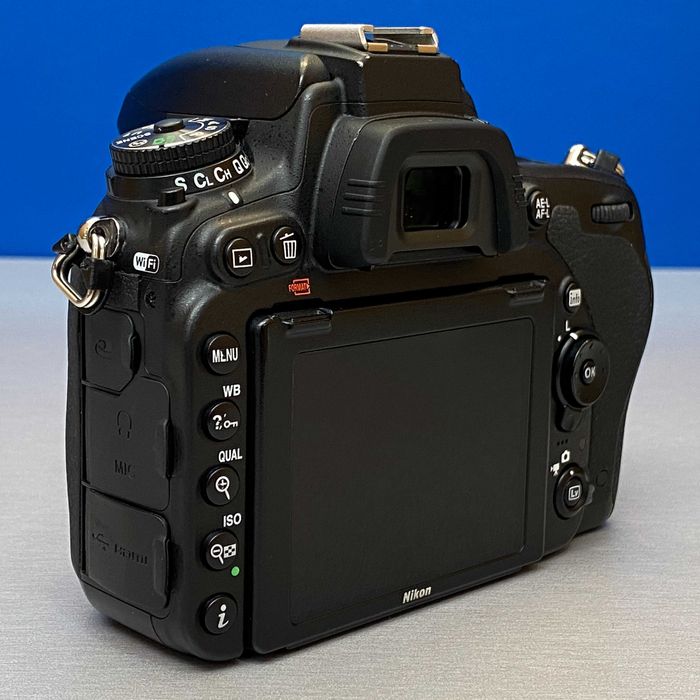 Nikon D750 (Corpo) - 24.3MP