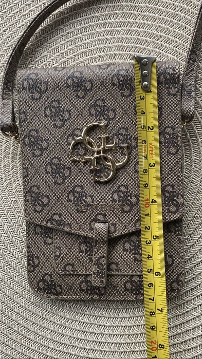 Guess torebka na telefon