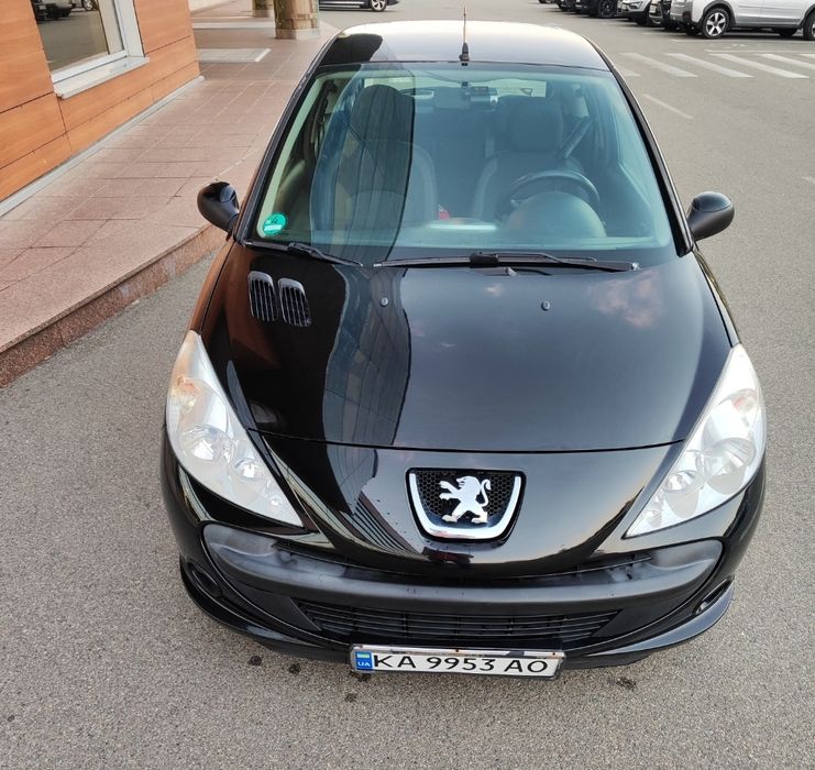 Peugeot 206+ 1.4 бензин механічна