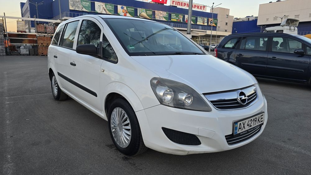 Opel Zafira b 2009р.