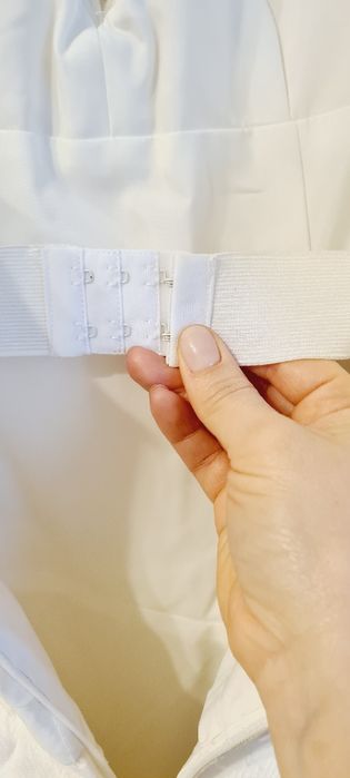 Продаю весільну сукню