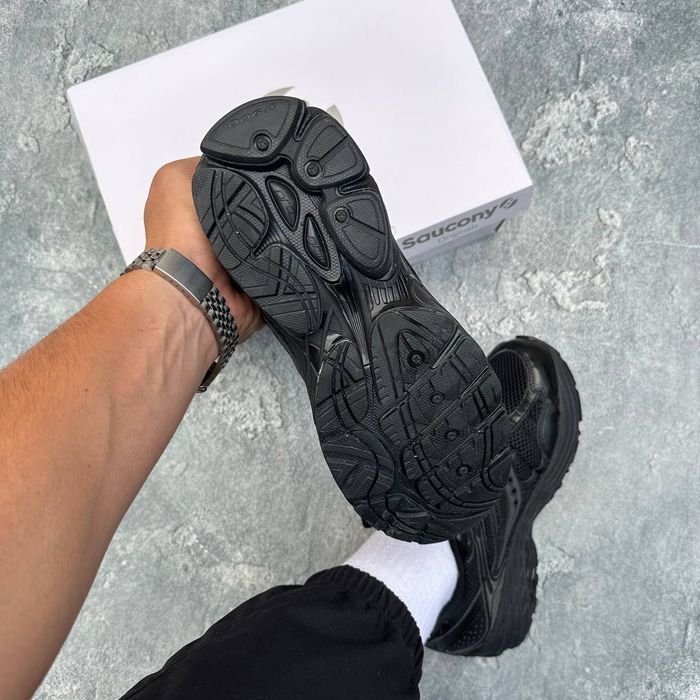 Кросівки Saucony Progrid Omni 9 Armor Black