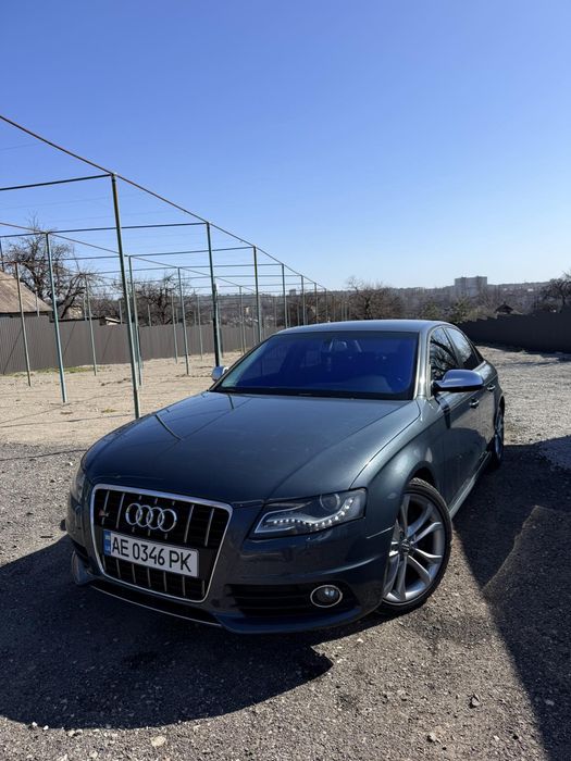 Продам Audi S4 333 л/с!!!