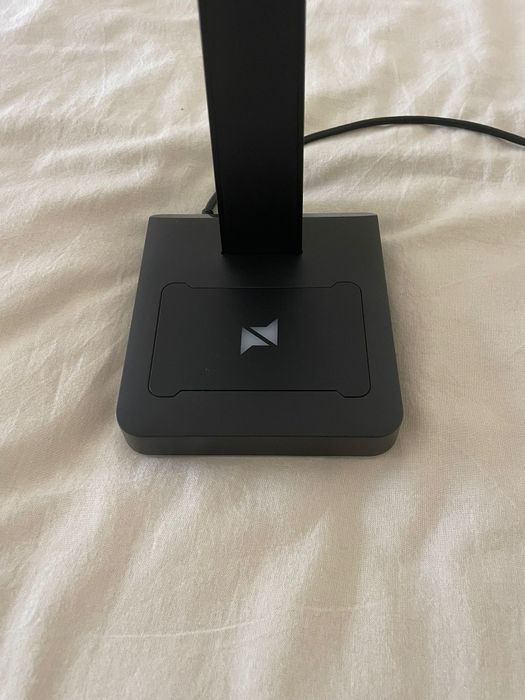 Suporte de auscultadores NPLAY