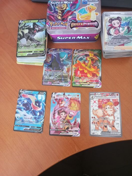 Cartas Pokémon vendo por 200€, cartas pra coleção