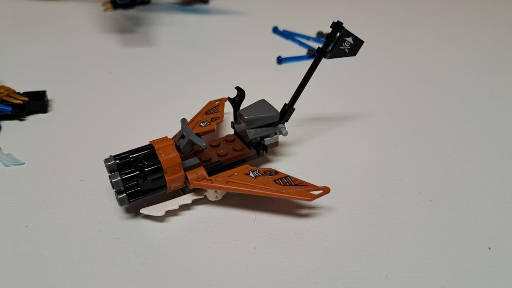 LEGO 70602 - NINJAGO Jay's Elemental Dragon