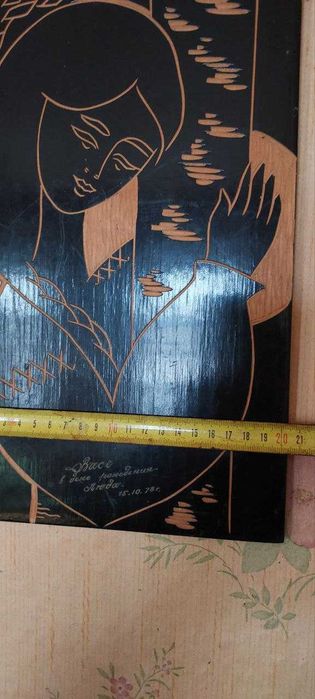 Картина дівчина коса місяць. Дерево. Есть гравировка