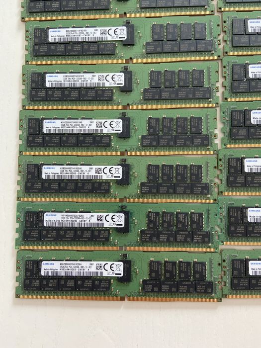Серверна оперативна пам'ять Samsung 32gb DDR4 PC4-3200 Rdimm Ecc