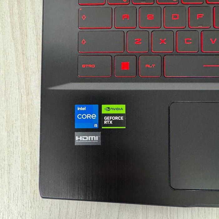 MSI Thin GF63 12VE 15.6  144Hz i5-12450H 16GB SSD 512GB RTX 4050