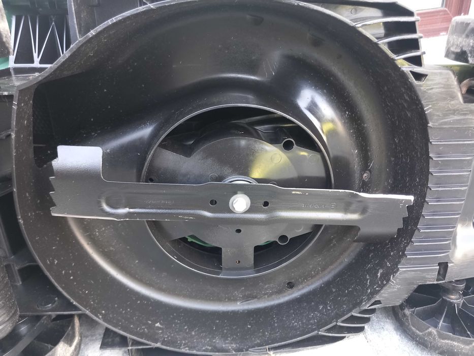 Kosiarka elektryczna Bosch Rotak 650 42 cm najmocnieksza 1700 Wat !!