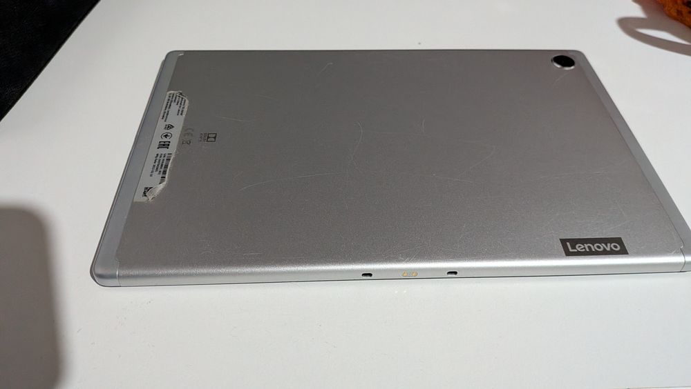 Tablet Lenovo Tab M10 FHD Plus 10,3” – 4 GB RAM / 128 GB