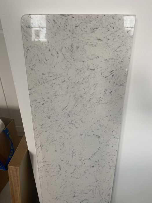Parapet konglomerat Misty White