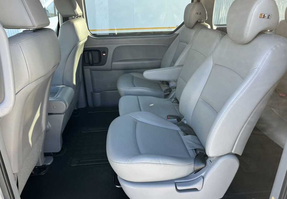 Hyundai Grand Starex  2020