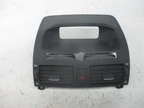 Difusor / saída de ar TOYOTA Avensis Liftback (_T25_)