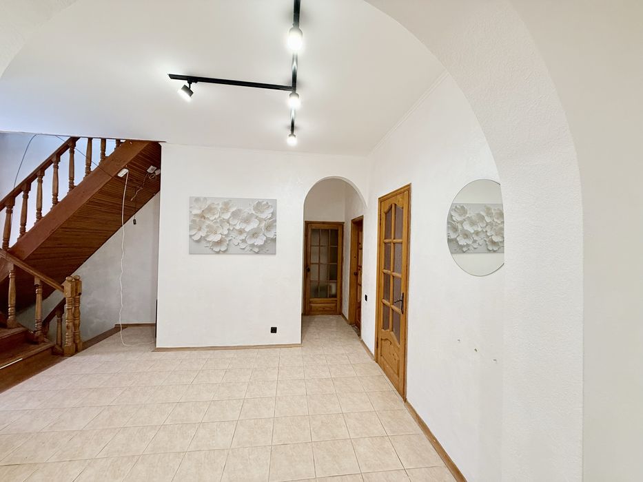 Будинок 340м.7кімнат, опалення газ/дрова15сот. Г.Днепра20хв от Хозяина