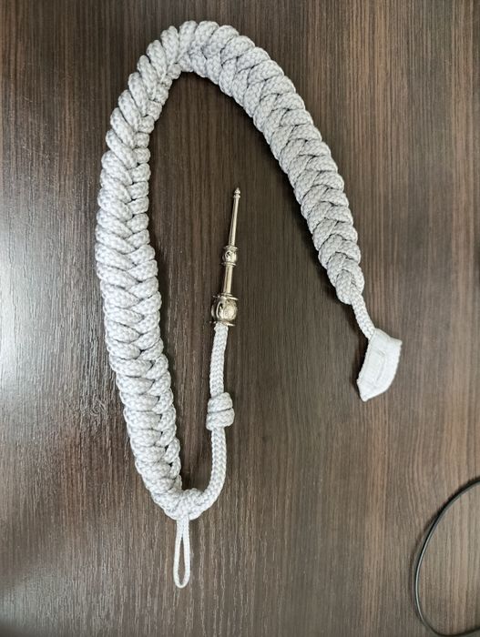 Sznur galowy podoficera policji