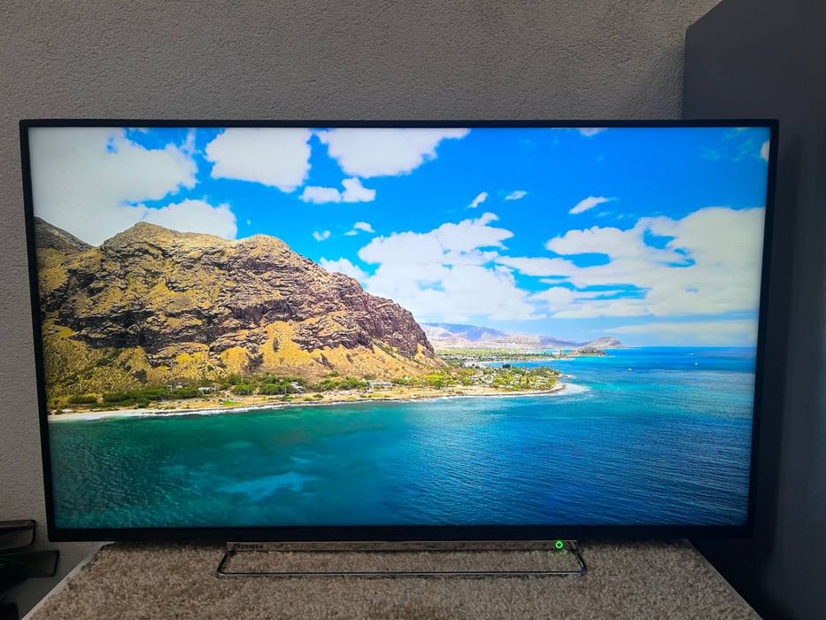 Телевізори 43 дюйми Panasonic, Toshiba, Telefunken  Smart TV, Youtube