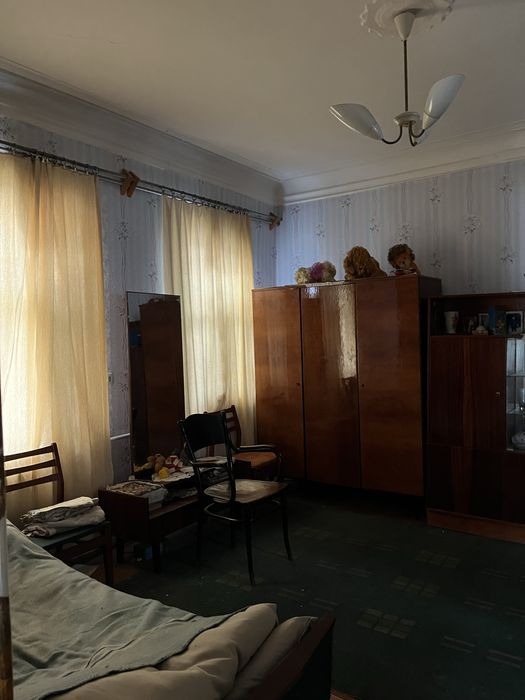 Частина будинку в центрі