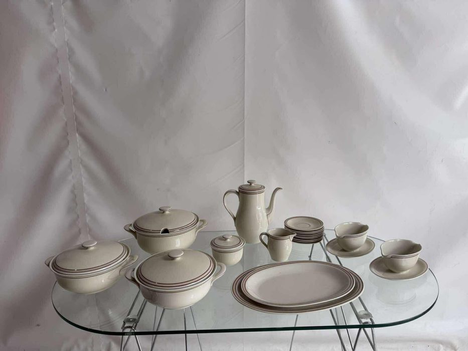 Komoda - komplet porcelany roznej