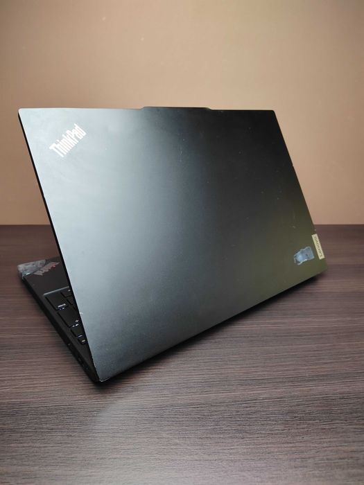 LAPTOP | Lenovo ThinkPad E16 G1 | i7-1335U | 16GB RAM | 512SSD | W11