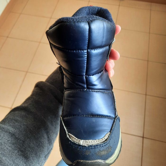 Продам зимові чоботи дитячі