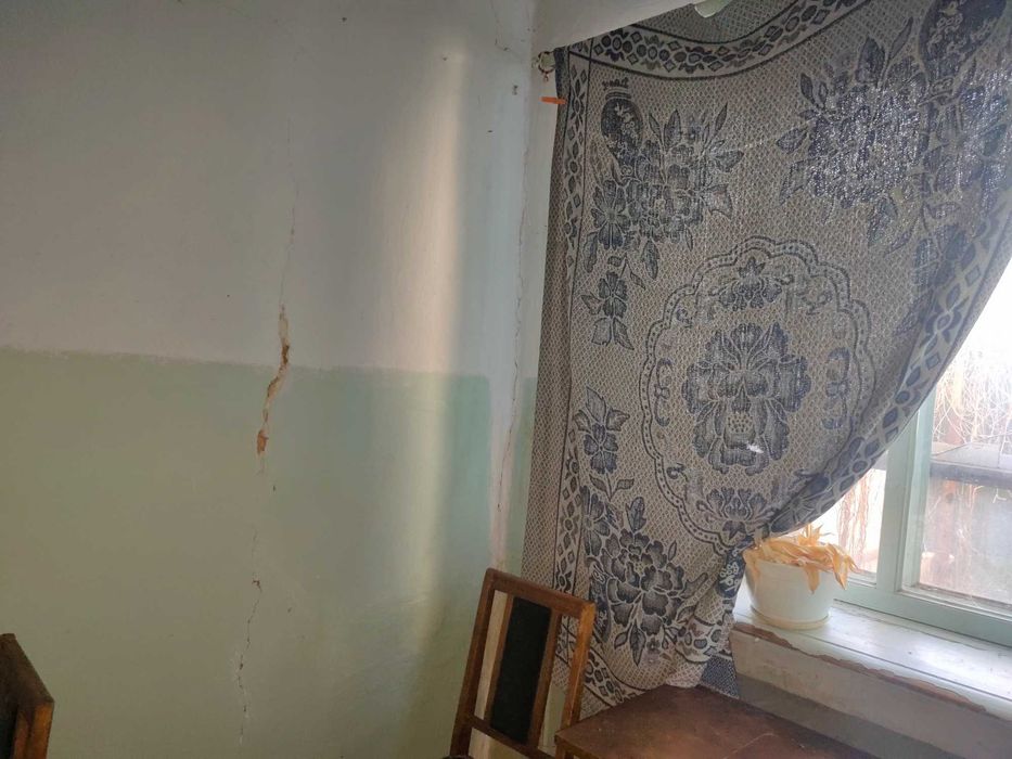 Продам частину будинка в районі зупинки Расвєт