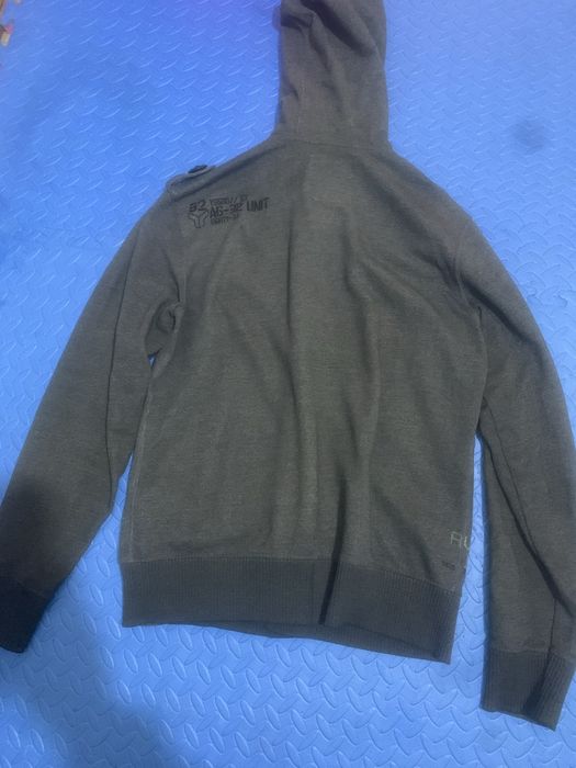 Продам кофту теплу river island, staff, adidas